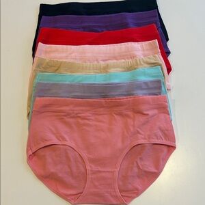 Amazon Women's Colorful Panties Set